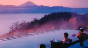 Hottarakashi onsen in Yamanashi
